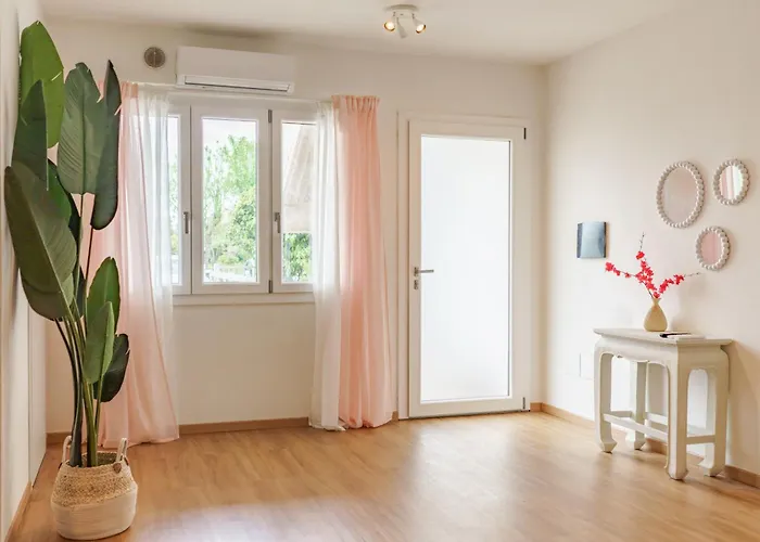 別荘 Casa Rosy オルビア